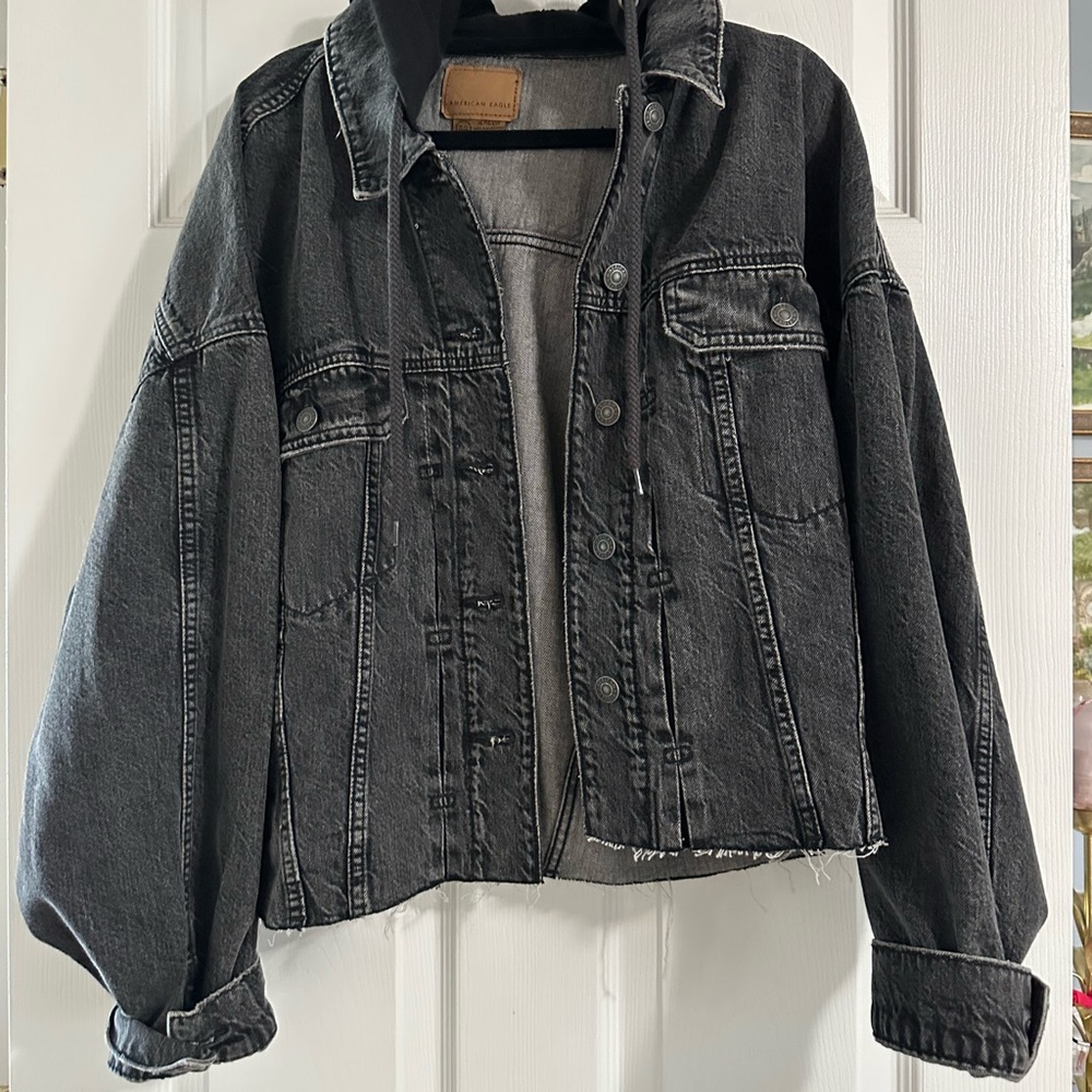 American Eagle Outfitters Cropped & Hooded Denim Jacket - XL